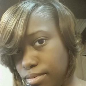 Meet your Posher, Antonia